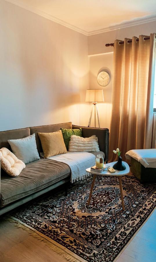 Entire Serviced Apartment With A Beautiful View Tirana Exterior foto